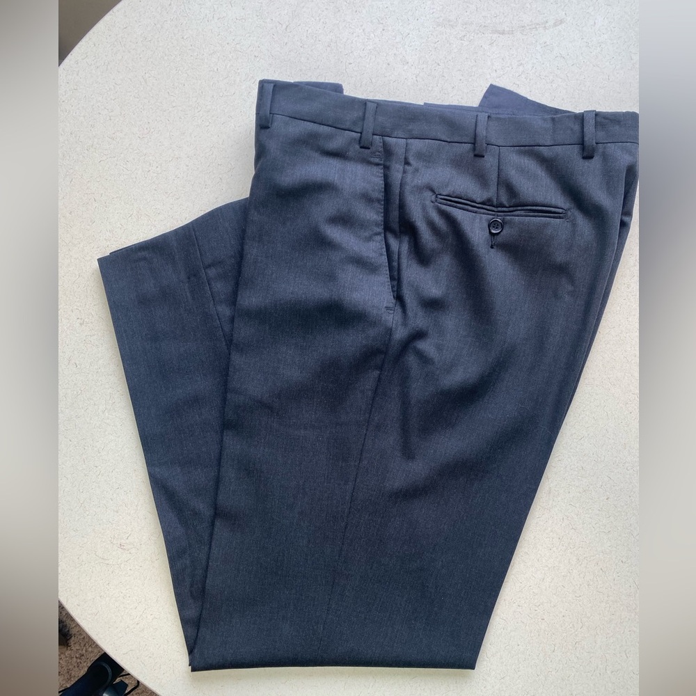 NEW Trussini Italian Wool Men’s Charcoal Dress pants size 52. US 36